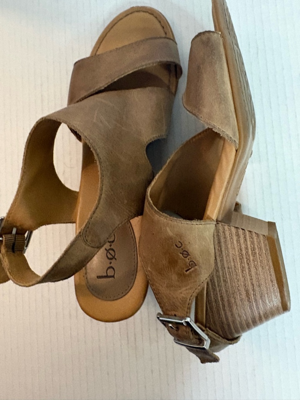 b.o.c. Brown Leather Block Heel Sandals Womens 9 - Picture 5 of 7